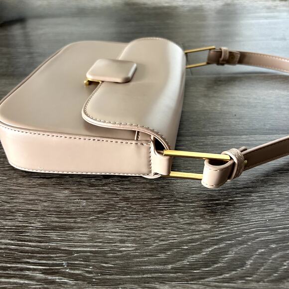 NWOT Madison West Naya Shoulder Bag Taupe Faux Leather Gold Hardware‎ Neutral - Picture 9 of 12